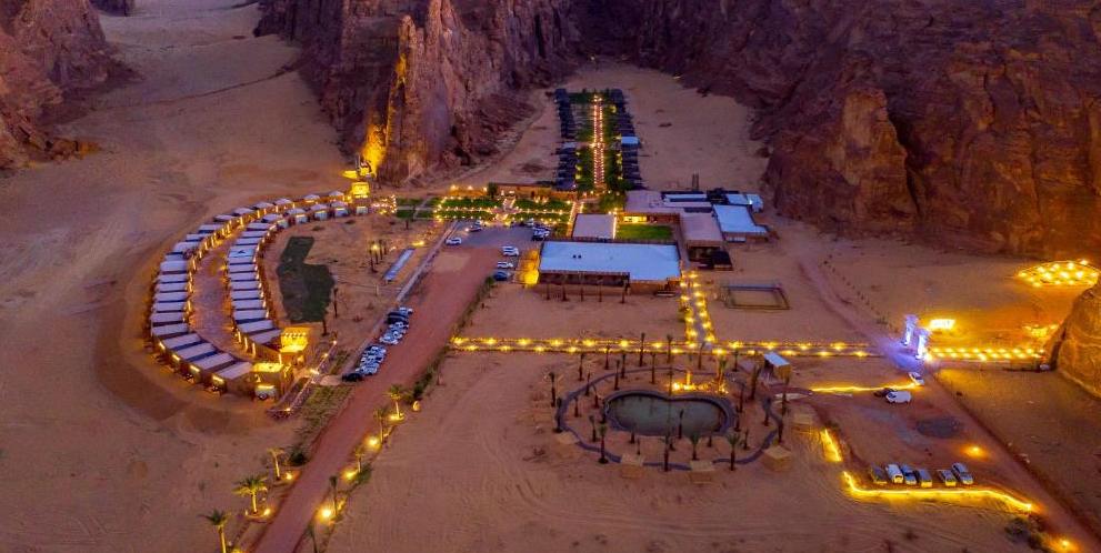 مدينة العلا: ماضي ومستقبل السعودية أمام عينيك %D9%85%D9%86%D8%AA%D8%AC%D8%B9-%D8%B5%D8%AD%D8%A7%D8%B1%D9%8A-%D8%A7%D9%84%D8%B9%D9%84%D8%A7-1