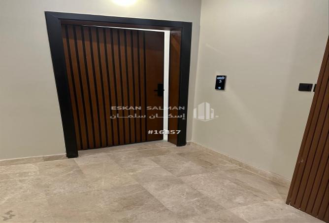 256972 - Property Image 2