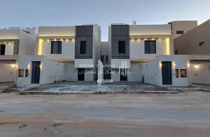 Apartment - 3 Bedrooms - 3 Bathrooms for sale in Tuwaiq - Riyadh - Ar Riyadh