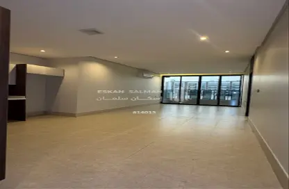 Apartment - 7 Bedrooms - 4 Bathrooms for sale in Al Hamra - Al Khubar - Eastern