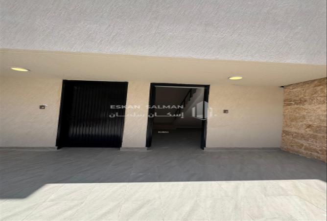 253758 - Property Image 3