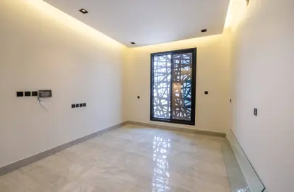 Full Floor - 5 Bedrooms - 3 Bathrooms for sale in Ar Rimal - Riyadh - Ar Riyadh
