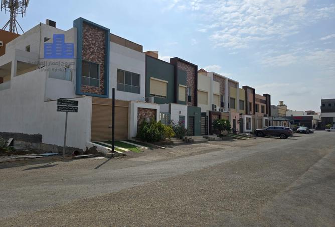 257933 - Property Image 2