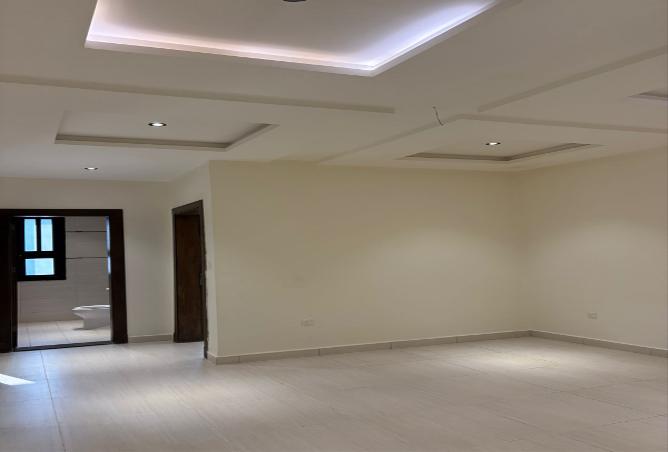 258074 - Property Image 2