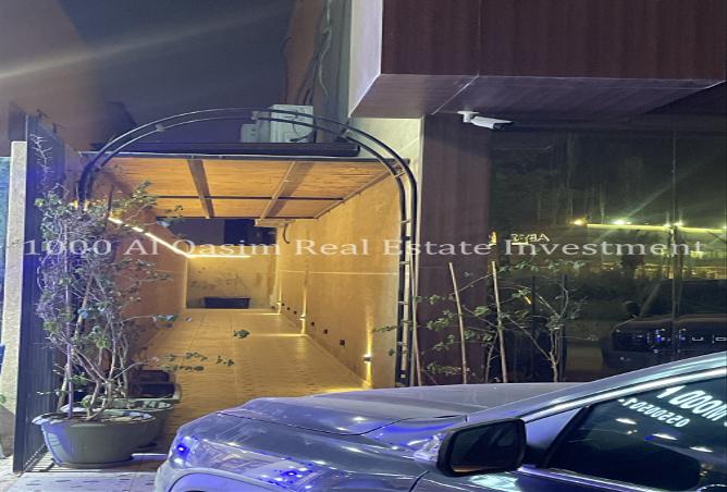 255738 - Property Image 2