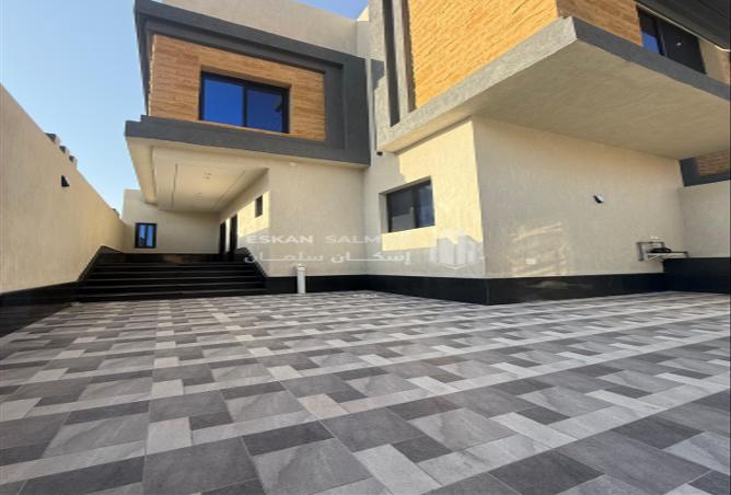 256390 - Property Image 3