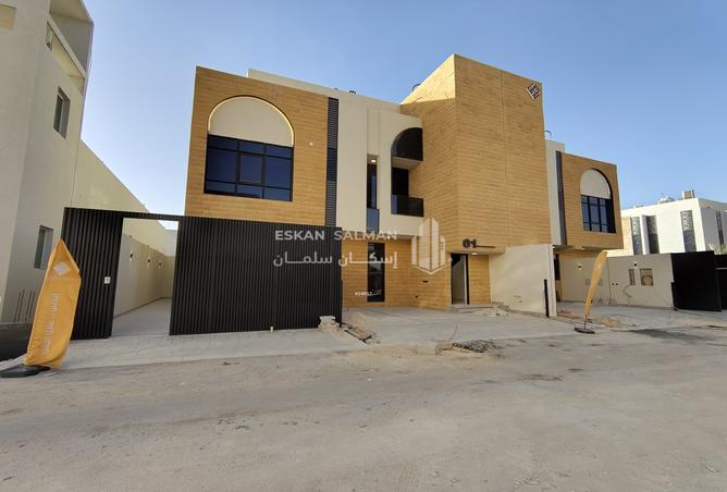 252593 - Property Image 2