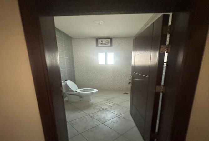 258919 - Property Image 2