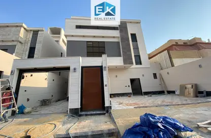طابق كامل - 4 غرف نوم - 3 حمامات للبيع في الخليج - الرياض - الرياض