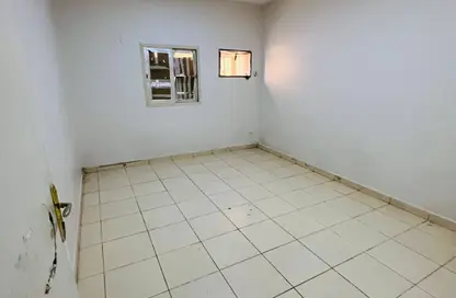 Apartment - 3 Bedrooms - 2 Bathrooms for rent in Al Munisiyah - Riyadh - Ar Riyadh