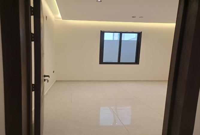 258604 - Property Image 3