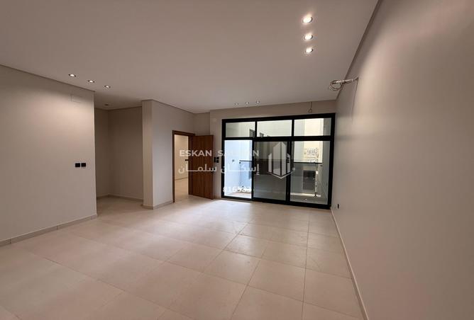 257067 - Property Image 3