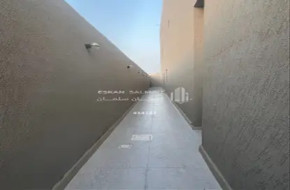 فيلا - 8 غرف نوم - 6 حمامات للبيع في الشعلة - الدمام - الشرقية