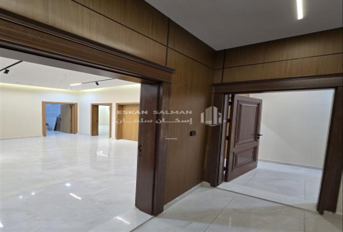 257312 - Property Image 3