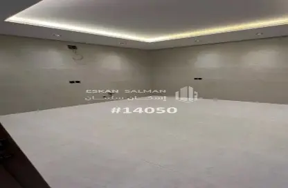 Apartment - 4 Bedrooms - 3 Bathrooms for sale in Al Janadriyah - Riyadh - Ar Riyadh