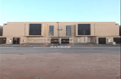 طابق كامل - 6 غرف نوم - 3 حمامات للبيع في الرمال - الرياض - الرياض