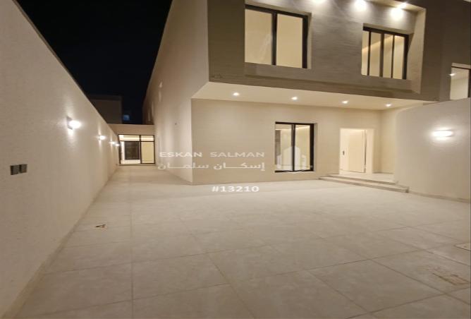 250869 - Property Image 2