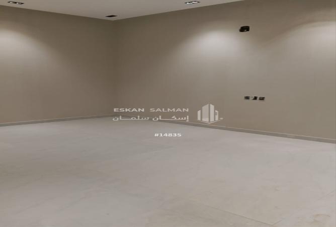 253903 - Property Image 2