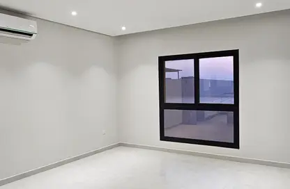 Apartment - 3 Bedrooms - 3 Bathrooms for rent in Al Bahar - Al Khubar - Eastern