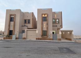 Villa - 5 bedrooms - 5 bathrooms for للبيع in Dhahrat Laban - Riyadh - Ar Riyadh