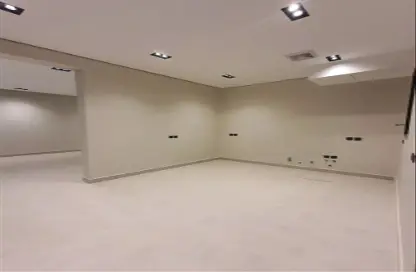 Full Floor - 6 Bedrooms for sale in Al Munisiyah - Riyadh - Ar Riyadh
