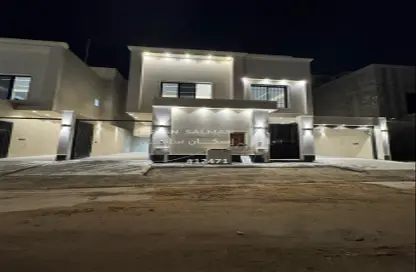 Full Floor - 4 Bedrooms - 3 Bathrooms for sale in Al Nadwah - Riyadh - Ar Riyadh