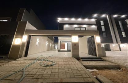 Full Floor - 3 Bedrooms - 3 Bathrooms for sale in Al Munisiyah - Riyadh - Ar Riyadh