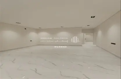 طابق كامل - 5 غرف نوم - 4 حمامات للبيع في طويق - الرياض - الرياض