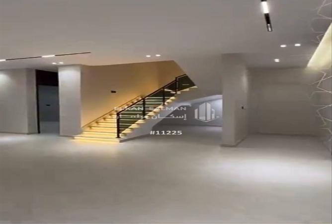 246988 - Property Image 2