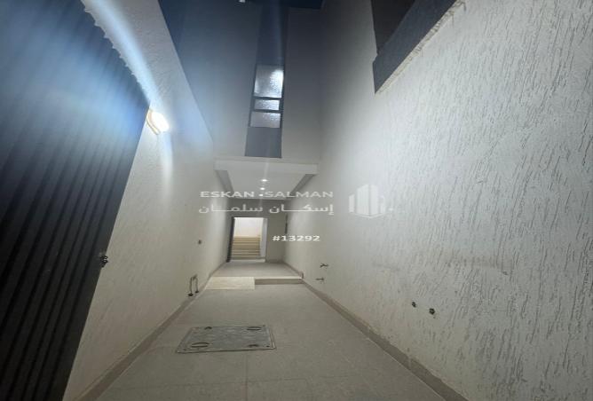 250943 - Property Image 2
