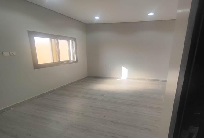 258674 - Property Image 2