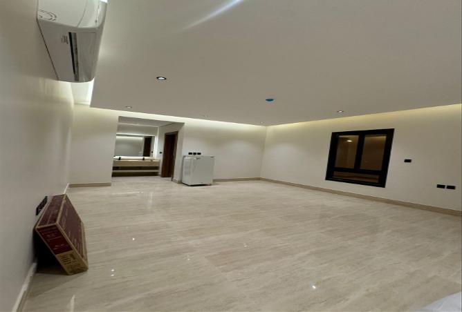 256060 - Property Image 2