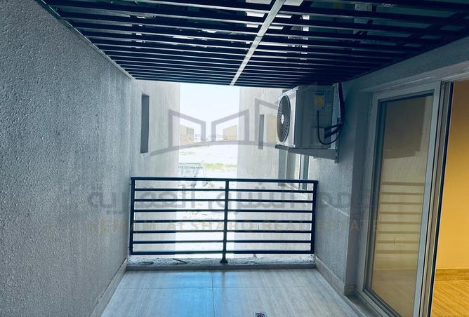 257051 - Property Image 3