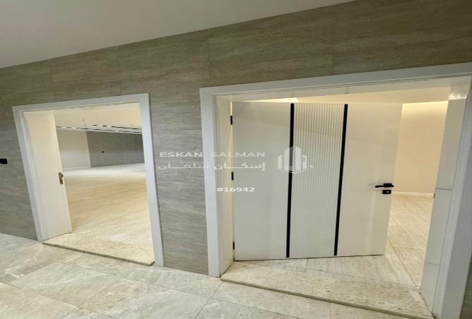 257129 - Property Image 2