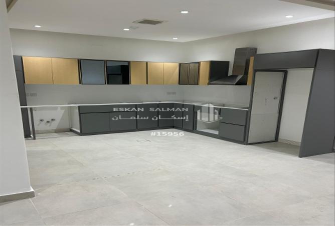 255716 - Property Image 2