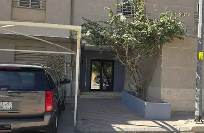 Apartment - 2 Bedrooms - 3 Bathrooms for rent in Al Malqa - Riyadh - Ar Riyadh