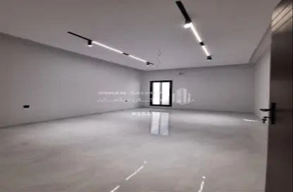 Apartment - 5 Bedrooms - 4 Bathrooms for sale in Al Muruj - Abha - Asir