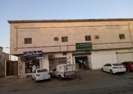 عمارة بالكامل - 2 حمامات for للبيع in حي الملك فيصل - شرق الرياض - الرياض