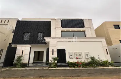 Full Floor - 5 Bedrooms - 5 Bathrooms for sale in Al Janadriyah - Riyadh - Ar Riyadh