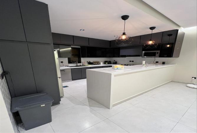 258020 - Property Image 2