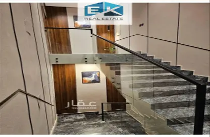 Full Floor - 4 Bedrooms - 4 Bathrooms for sale in Al Munisiyah - Riyadh - Ar Riyadh