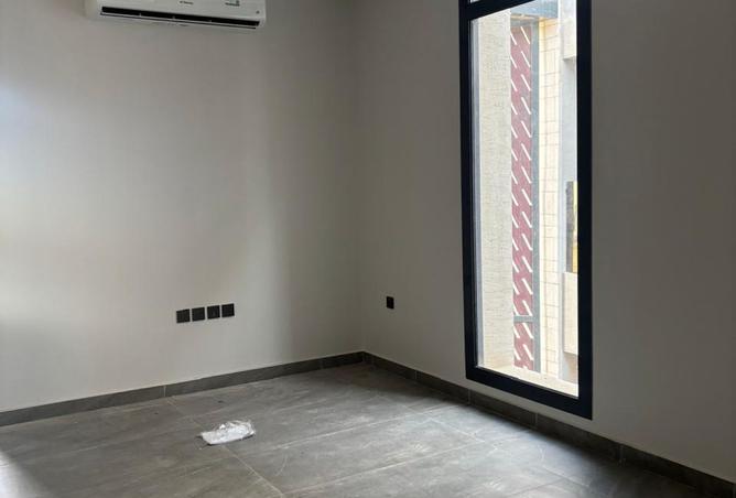 255196 - Property Image 3