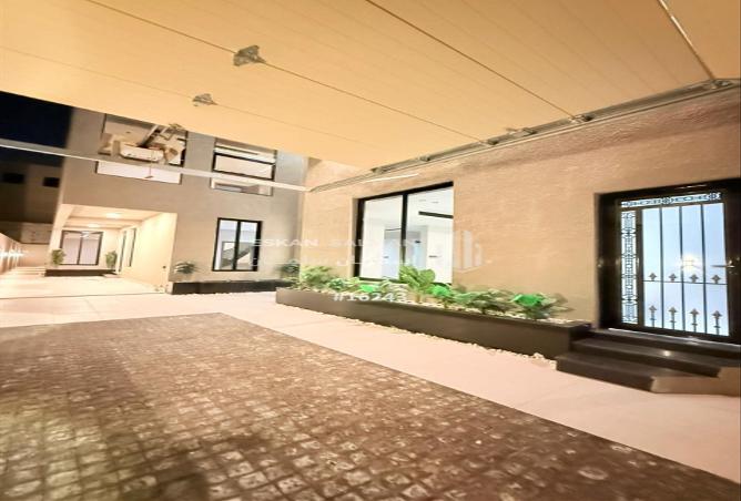 256169 - Property Image 3