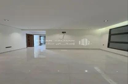 Apartment - 5 Bedrooms - 3 Bathrooms for sale in Al Buhayrah - Abha - Asir
