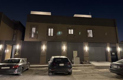 Full Floor - 5 Bedrooms - 4 Bathrooms for sale in Al Munisiyah - Riyadh - Ar Riyadh