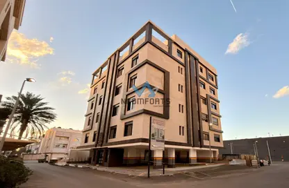 Whole Building - 4 Bedrooms - 7+ Bathrooms for sale in As Salamah - Jeddah - Makkah Al Mukarramah