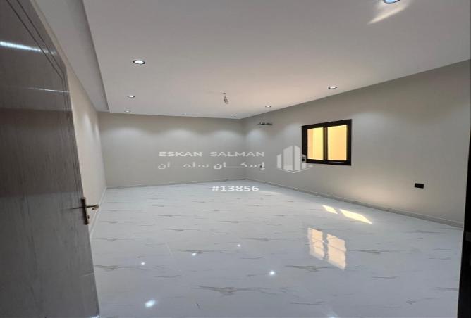 252223 - Property Image 3