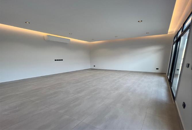 257016 - Property Main Image