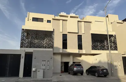 طابق كامل - 3 غرف نوم - 3 حمامات للايجار في العارض - الرياض - الرياض