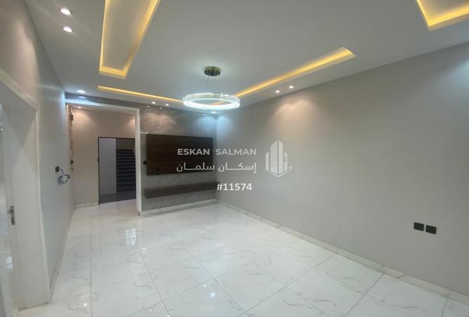 247674 - Property Image 3